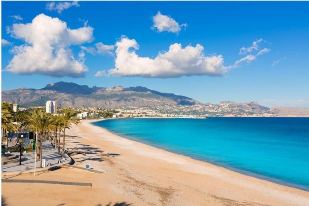 Fantastico Apto Vistas Mar Marbella Centro Luaran gambar